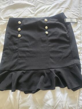Women’s Black Ruffle Hem Skirt with Decorative Buttons